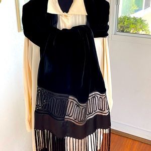 Beautiful black velvet wrap-scarf Kenneth Cole